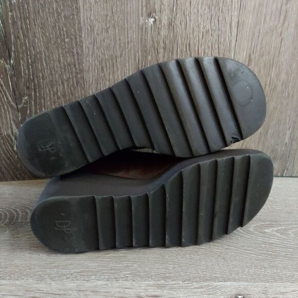 Donald J Pliner Brown Wedged Bootie Size 5M - Picture 7 of 10